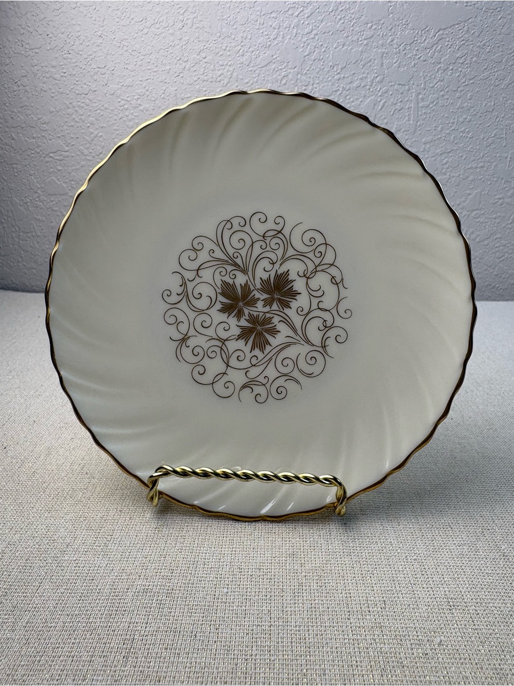 Vintage Lenox Orleans Porcelain Bread and Butter Plates.  D515 Piece Code.